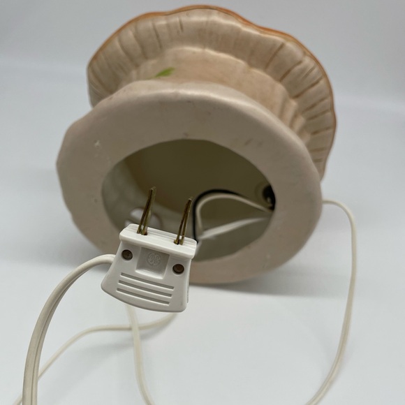 Mushroom Tree Fairy Ceramic Night Light - Picture 13 of 13